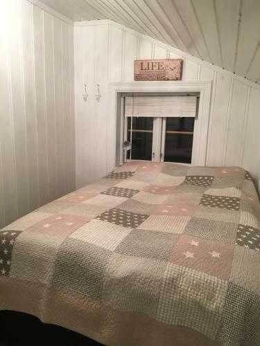 Stor Flott T�mmer Hytte