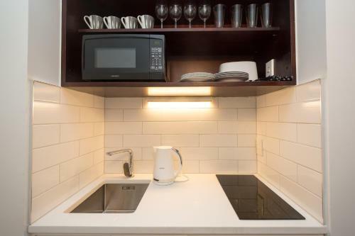 Apartamento Lovely Urban Studio Plus Loft Off Queen Street