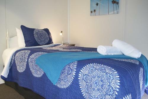 Stylish In Strandon - Great Value Apartment