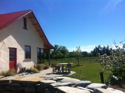 The Strawbale Home, Oturehua