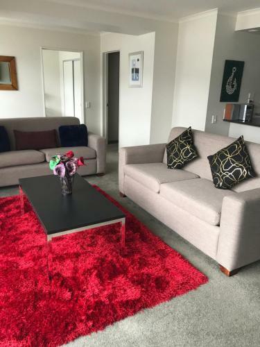 Oxley's Family Apartment