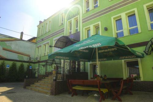 Hotel I Restauracja Nad Jeziorem