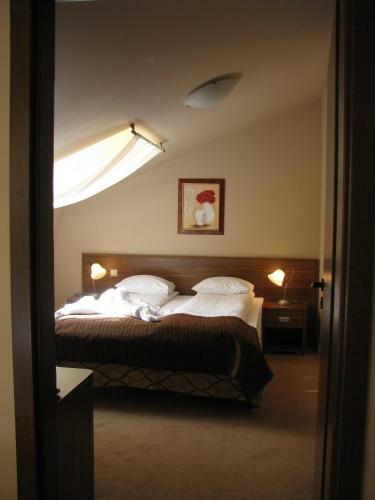 Paria Hotel