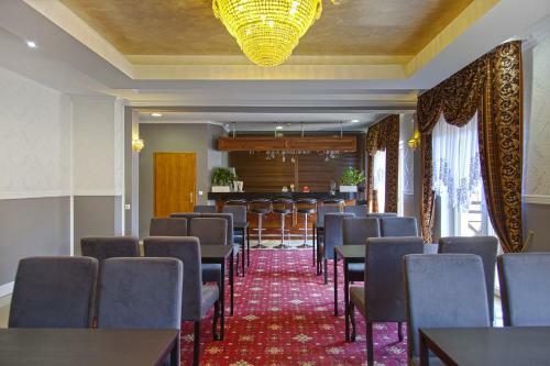 Hostal Go?ciniec Przy Hotelu Verde Montana