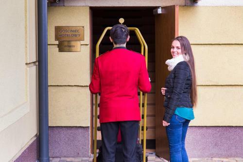 Hostal Go?ciniec Przy Hotelu Verde Montana