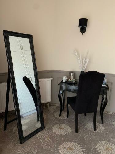 Hotel Rozdro?e Niebor�w