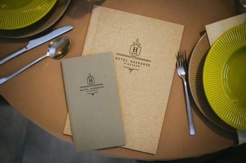 Hotel Rozdro?e Niebor�w