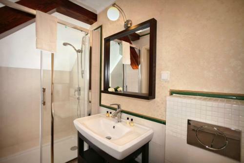 Hostal Dw�r Many