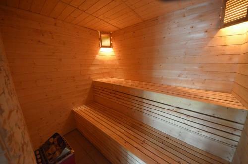 Solna Chata-grota Solna, Sauna, Basen