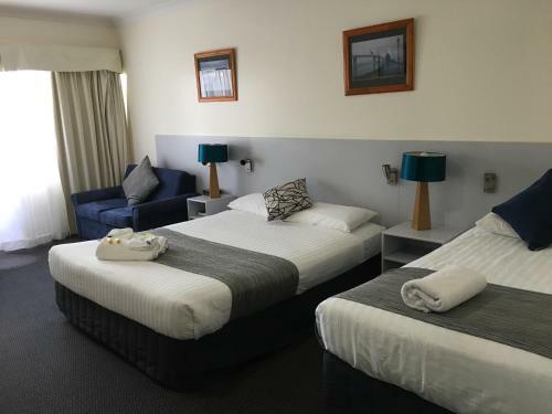 Lakeview Motor Inn