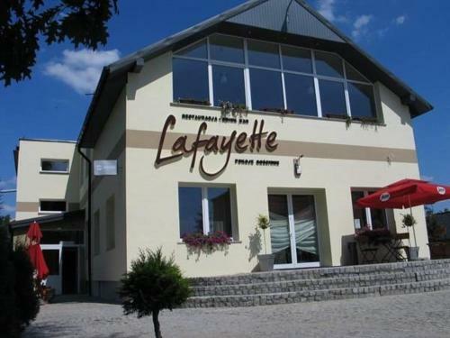 Hostal Restauracja Lafayette Pokoje Go?cinne