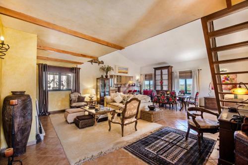Algoz Villa Sleeps 4 Pool Air Con Wifi