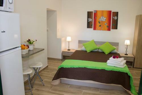 Tabua Suites III