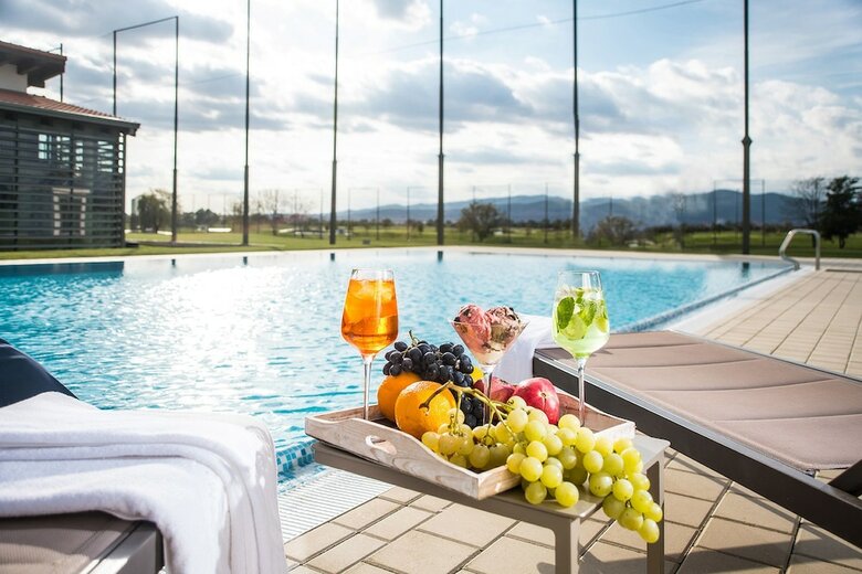 Hotel Theodora Golf Club
