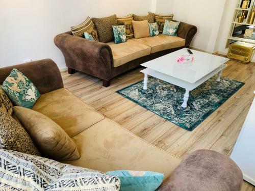 Royal Turquoise Apartment Old City