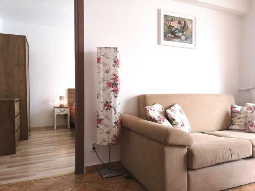 Rosuites - City Central Apartments