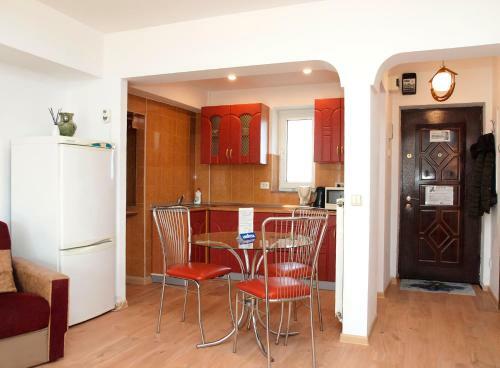 Rosuites - City Central Apartments