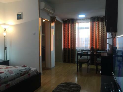 Mery Center Apartment