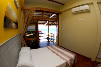 Hostal Hotel Caba�as La Travesia
