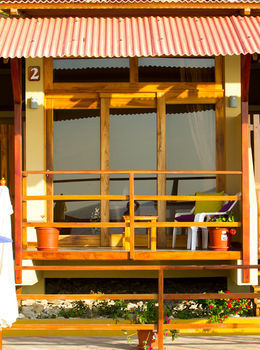 Hostal Hotel Caba�as La Travesia