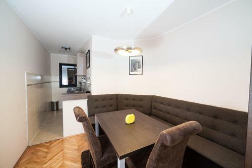Apartments Neivado
