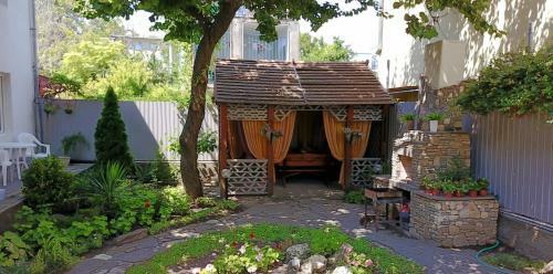 Hostal Sanvito Guest House
