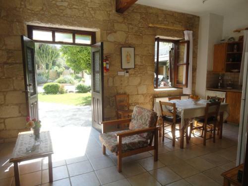 Apartamento Spanos House