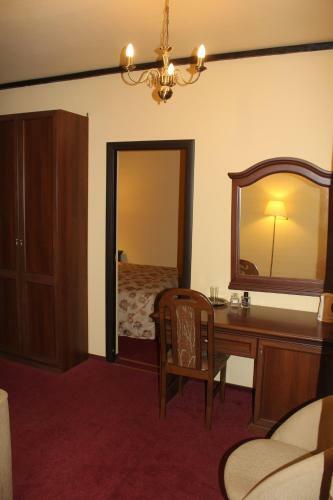 Golden Orchid Hotel