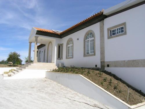 Hostal Casa De Alpajares - Casa De Campo, Enoteca & Spa
