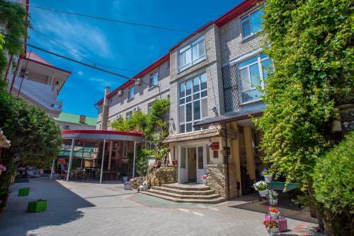 Hotel Pansionat Niva