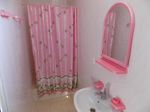 Hostal Guest House On Ulitsa Krymskaya 95