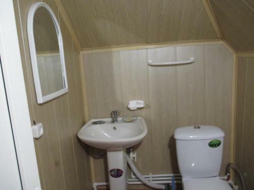 Hostal Guest House On Vodopadnaya Street