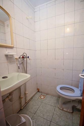 Hostal Guest House Alla