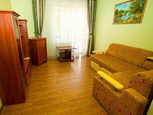 Hostal Yunona Guest House