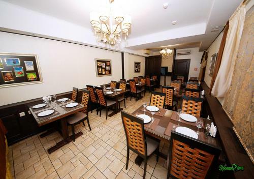 Hostal Anapa-patio Guest House