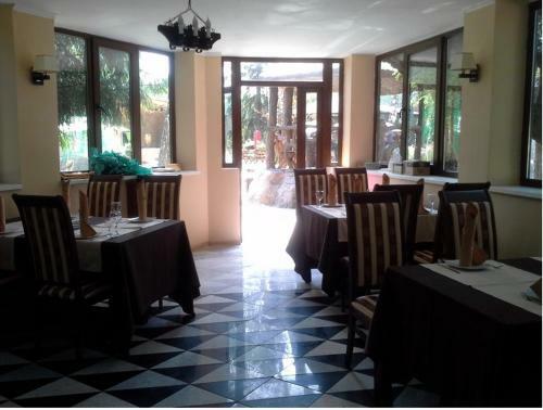 Hotel Oazis In The Forest