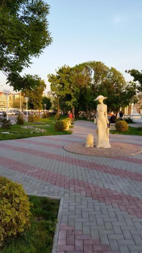 Apartment Krymskaya 22/22