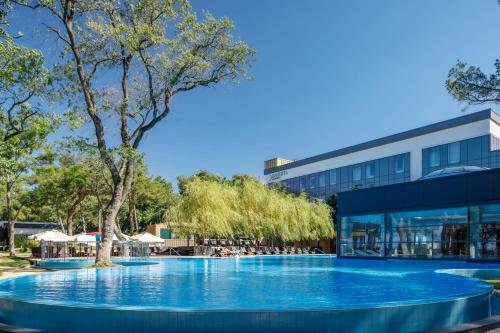 Primorie Grand Resort Hotel