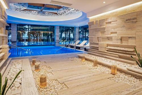 Primorie Grand Resort Hotel