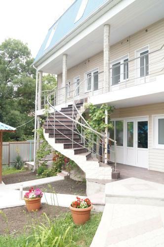 Hostal At Sanatornaya Guest House