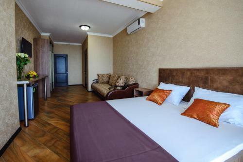 Hostal Gostevoy Dvor Parus Guest House
