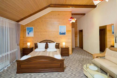 Hotel Krestovaya Pad
