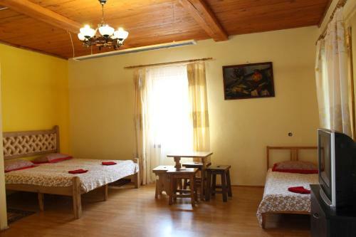 Hostal Guesthouse U Batushki