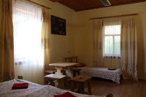 Hostal Guesthouse U Batushki