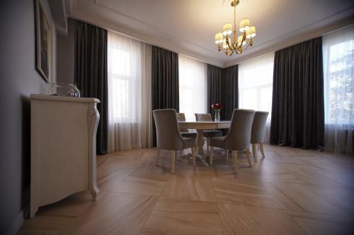 Grand Kavkaz Hotel