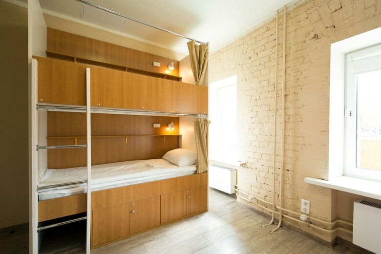 Makarov Hostel