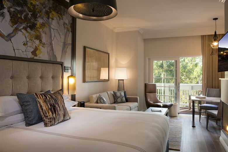 Hotel River Terrace Inn (.)
