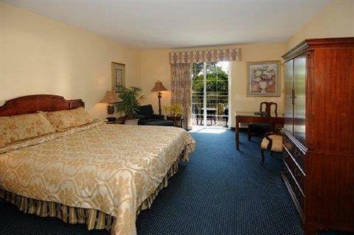 Hotel Trianon Bonita Bay