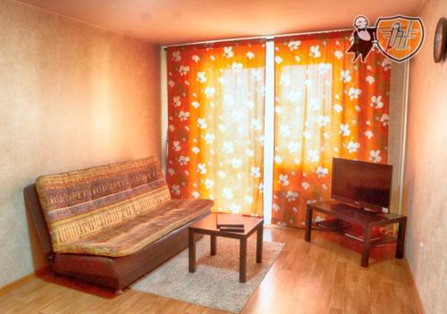 Apartment Stroiteley 90b Floor 6