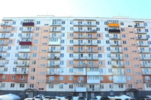 Apartment Stroiteley 90b Floor 6
